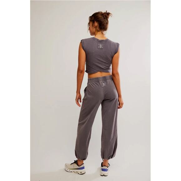 FP Movement Women's Hot Shot Crossover 2-Piece Set Gunmetal color - Picture 2 of 6